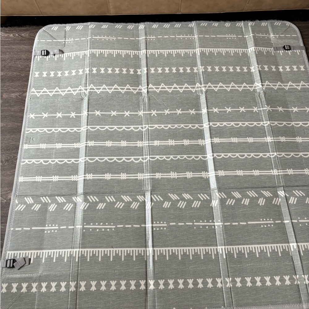 Baby / toddler play soft mat. Gray / multi color - Picture 2 of 10